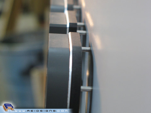 FP_Standoff-detail1